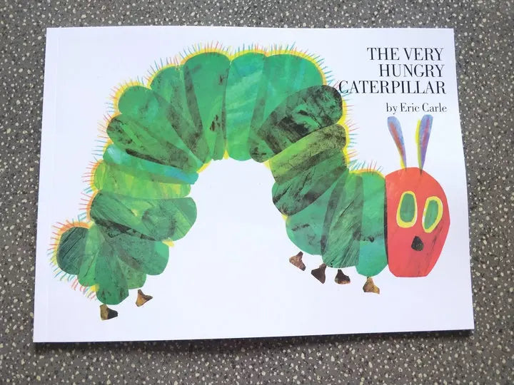 THE VERY HUNGRY CATERPILLAR with Hole Paperback Eric Carle Educational English Picture Book For Baby Kids And Small Children